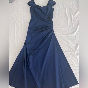Tadashi Shoji navy blue gown size 6